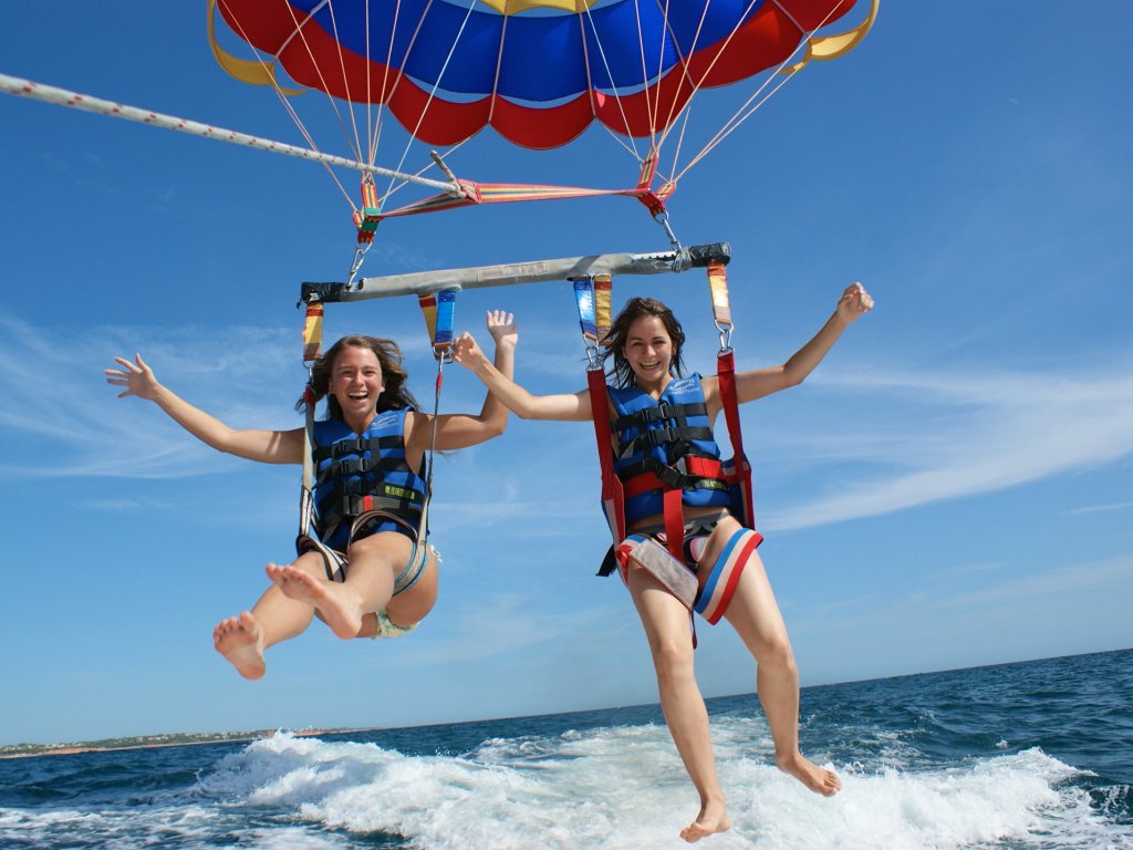 Icmeler Parasailing