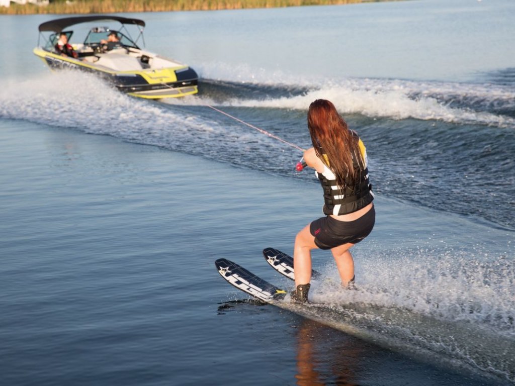 Icmeler Water Skiing