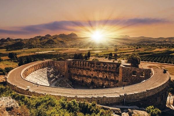 ANTALYA PERGE & ASPENDOS & SİDE VE MANAVGAT ŞELALESİ TURU