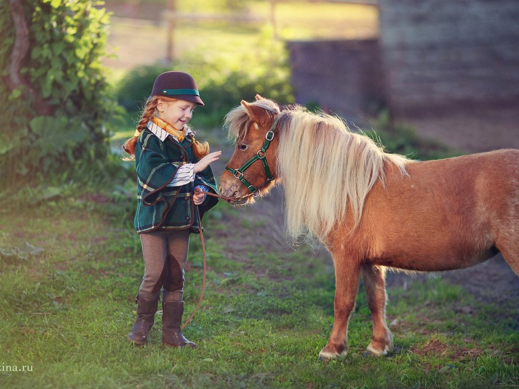 Icmeler Kids Pony Riding