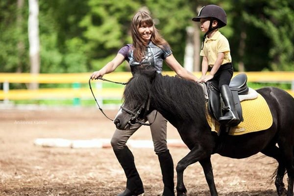 Icmeler Kids Pony Riding