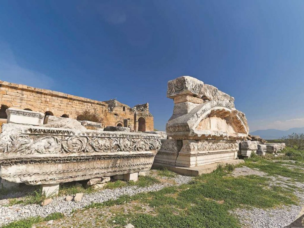 Antalya Pamukkale Tour (Full Package)