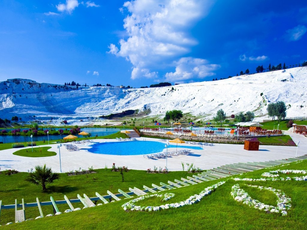 Antalya Pamukkale Tour (Full Package)