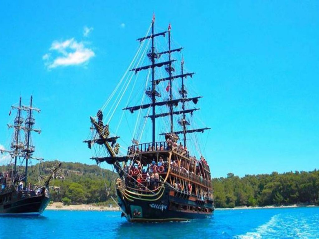  Antalya Korsan Tekne Turu