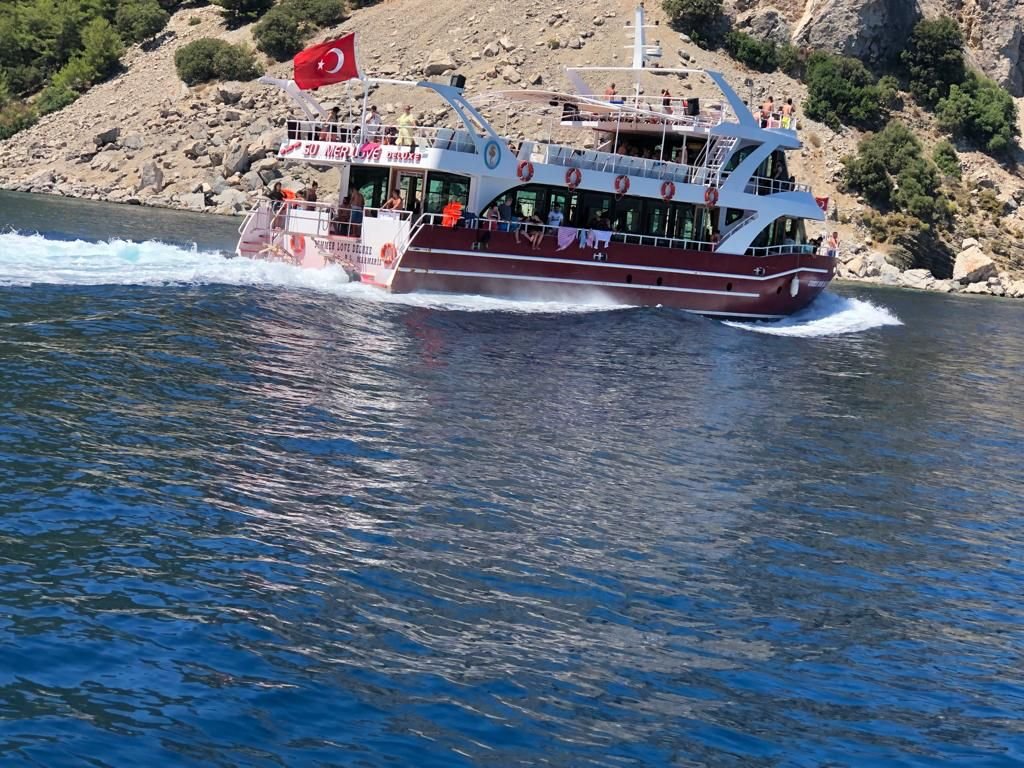 Summer Love Boat Trip