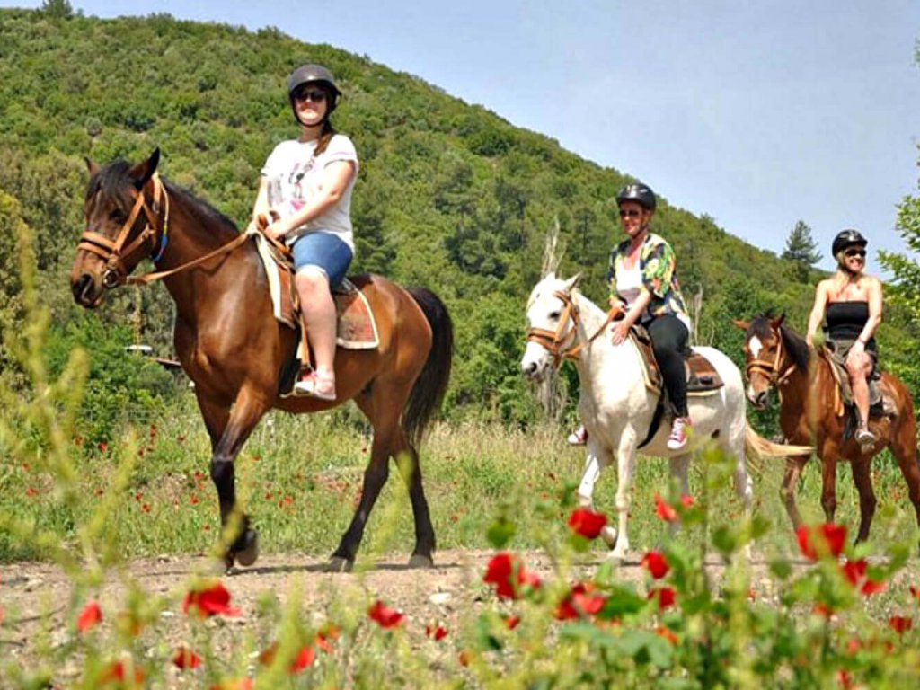 КОМБО ТУР 2 В ИЧМЕЛЕР (Horse Safari-Canoeing Tour)