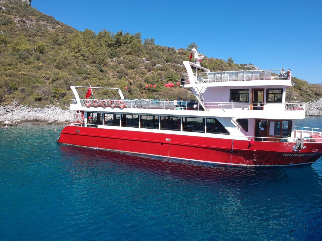 King Sezar VIP All Inclusive Boat Trip