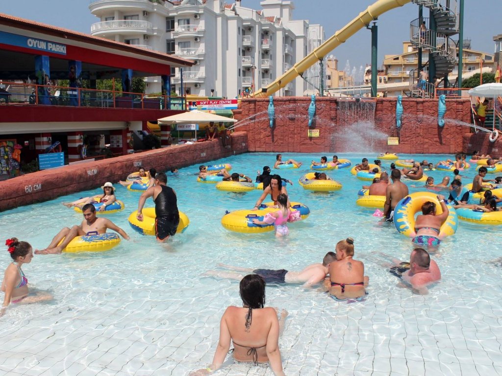 İçmeler Atlantis Waterpark