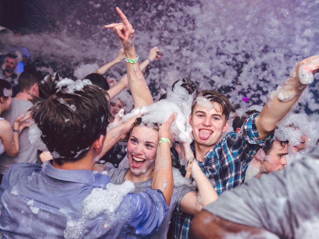 İçmeler Parti Teknesi